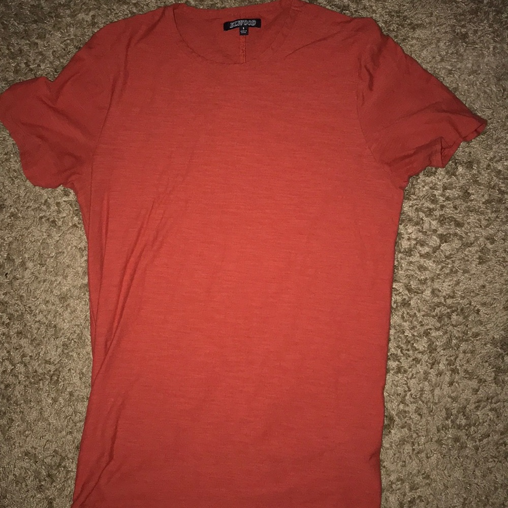 Elwood drop cut tee